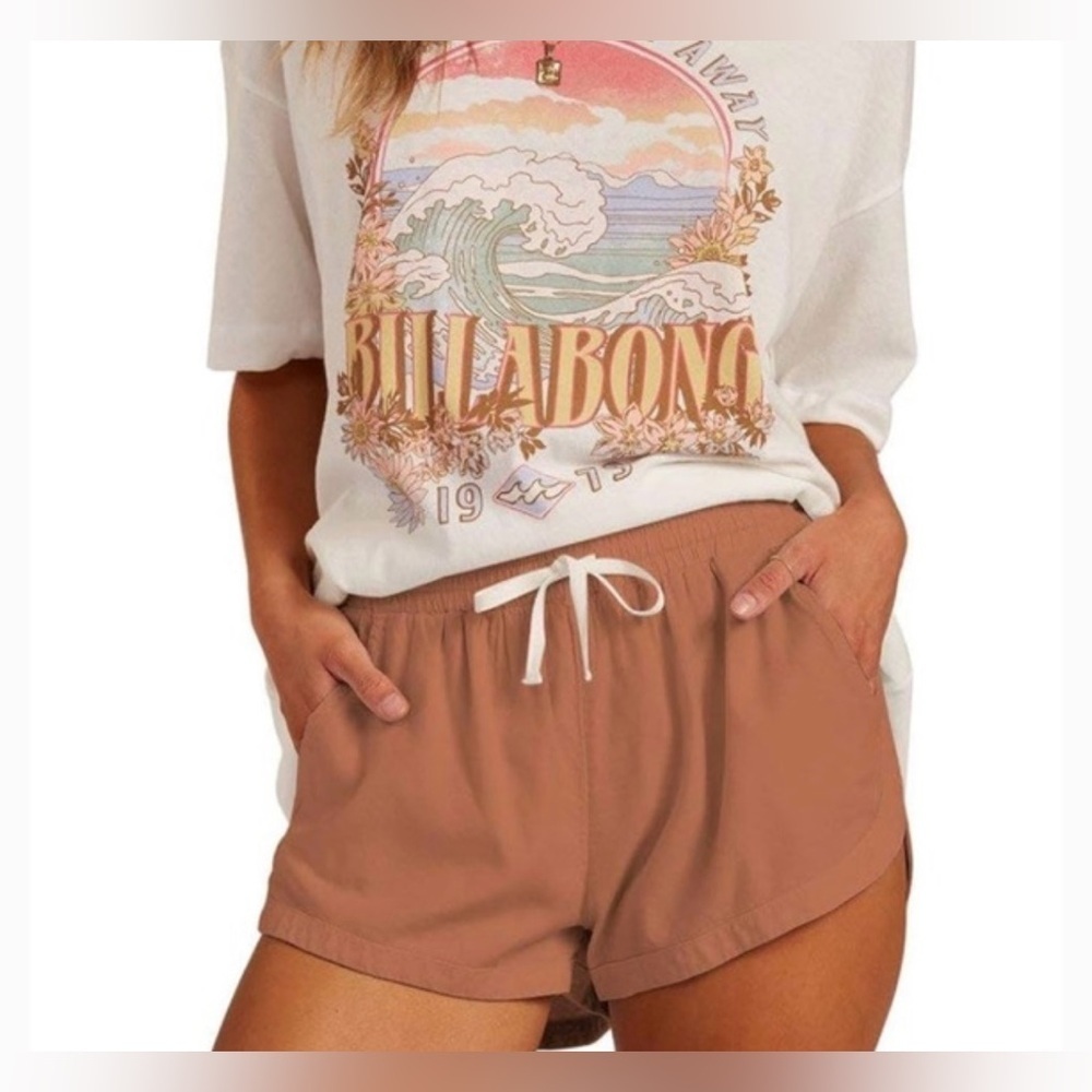 Billabong Road Trippin Rust Brown Shorts Size: Small